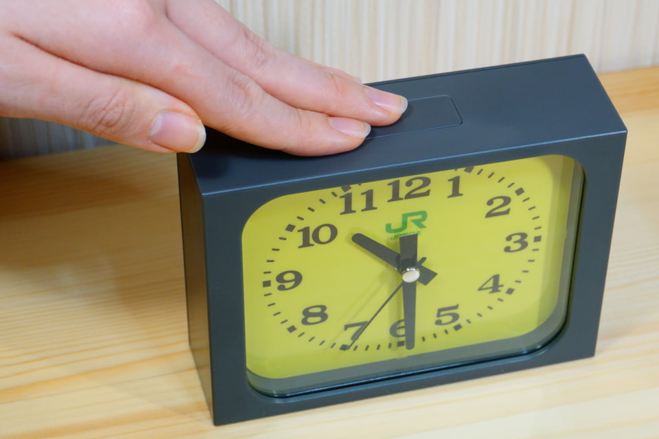 本物そっくり「JR東日本 みどりの駅時計BOOK」いち早く使ってみた