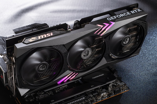 ミドルレンジGPUの本命にOC＆高冷却モデルが早速登場！MSI「GeForce