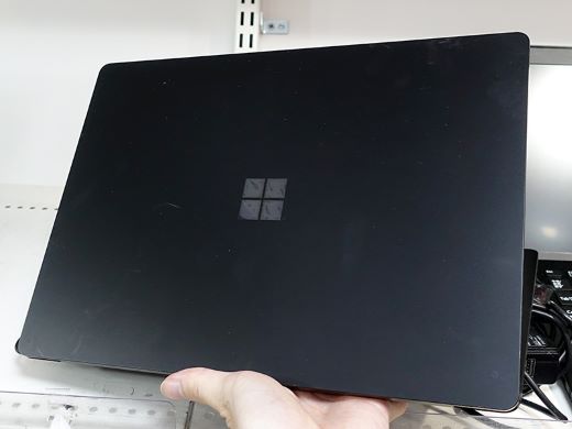 第11世代Core i7に32GBメモリ/1TB SSD搭載の「Surface Laptop 4」が