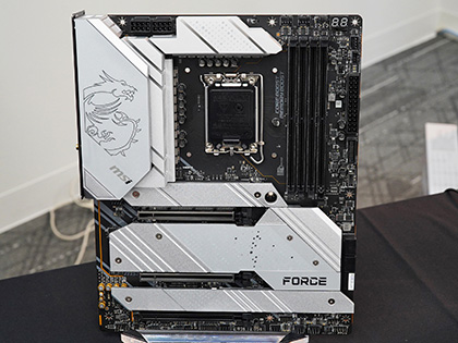 MSIのZ690マザーは白色×銀色ヒートシンクの「MPG Z690 FORCE WIFI