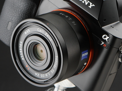 交換レンズレビュー：Sonnar T* FE 35mm F2.8 ZA - デジカメ Watch