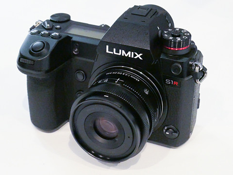 シグマ、フルサイズミラーレス用レンズ3本を実機公開 - デジカメ Watch