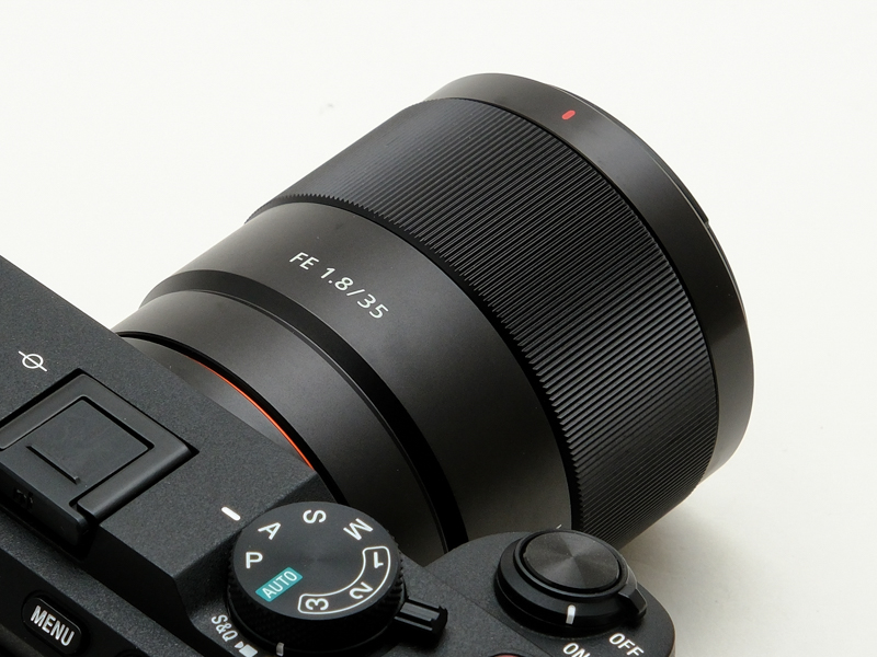 交換レンズレビュー：“小さくて軽い” 35mmAF単焦点レンズを一挙紹介