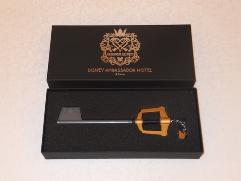 新品 アンバサダーホテル キングダムハーツ キーブレードルームキー