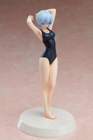 締まったスク水のシワがきわどい！「綾波レイ」の組立フィギュアキット