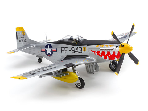 新品未使用品】ELITE FORCE P-51Dマスタング 1/18 1/18 Elite Force