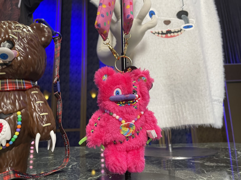 完売品！USJ ハミクマキーチェーン 新品未使用 USJ ハミクマパンク