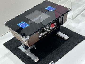 スペースインベーダー」誕生45周年記念「江戸切子グラス」販売開始