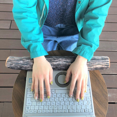 キャンプに連れていきたい！ 「PCクッション ゆるキャン△ 志摩リン