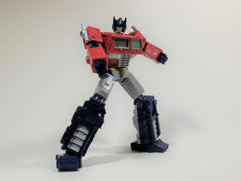 レビュー】アクションフィギュア「WFC-11 オプティマスプライム