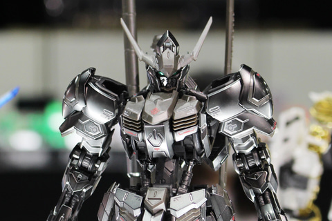 特別企画】【ガンダムベース撮り下ろし】“鉄血”を意味する「アイアン