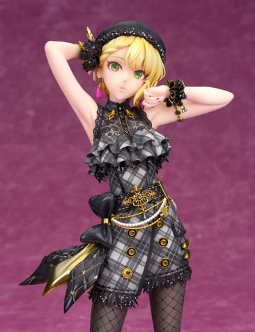 デレマス」より大人なアイドル姿の「宮本 フレデリカ」のフィギュアが