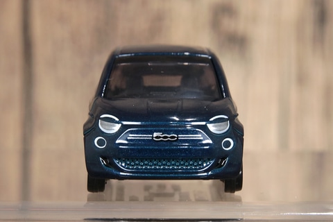 特別企画】「トミカ新車インプレッション」3月は人気コンパクトカーの