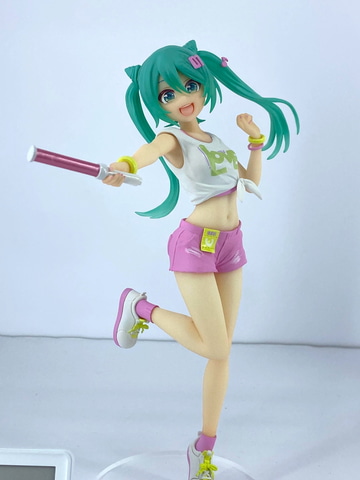 ステージ衣装の初音ミクも！ セガ、「JAEPO2023」にて新作プライズ