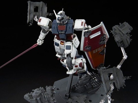 機動戦士ガンダム サンダーボルト」より最終決戦仕様の「MG フル