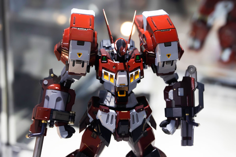 鉄機巧 スーパーロボット大戦OG アルトアイゼン[Flame Toys]