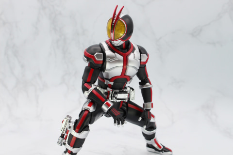レビュー】「S.H.Figuarts（真骨彫製法） 仮面ライダーファイズ