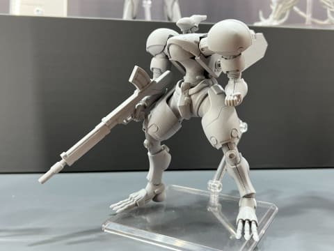 ガンパレード・マーチ」よりプラモデル「MODEROID 士魂号」が展示