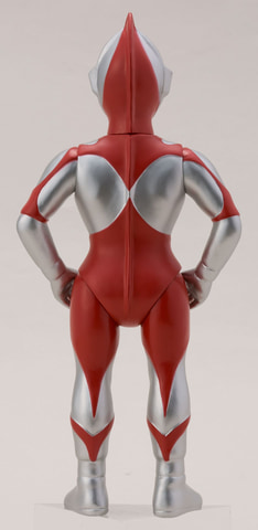 ツブコン2023」で販売されたカネゴンやウルトラマンのソフビフィギュア