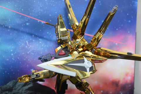 特別企画】【魂ネイションズ撮り下ろし】金色に輝く機体！ 「METAL