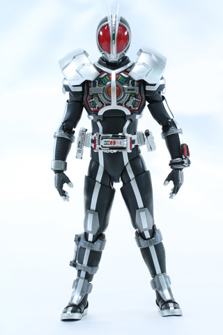 インタビュー】「S.H.Figuarts（真骨彫製法） 仮面ライダーファイズ