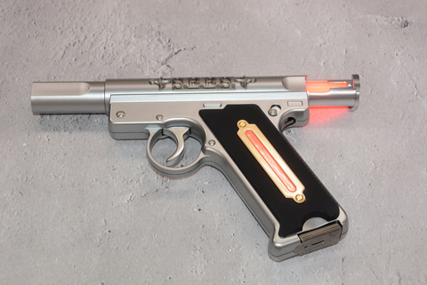 インタビュー】Cerevo「S.E.E.S.制式召喚器」開発者インタビュー