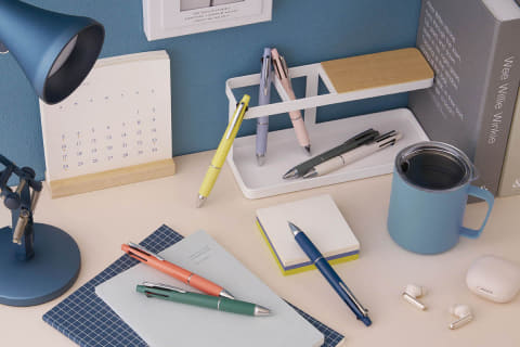 ジェットストリーム 4&1」に新色9色 - Impress Watch