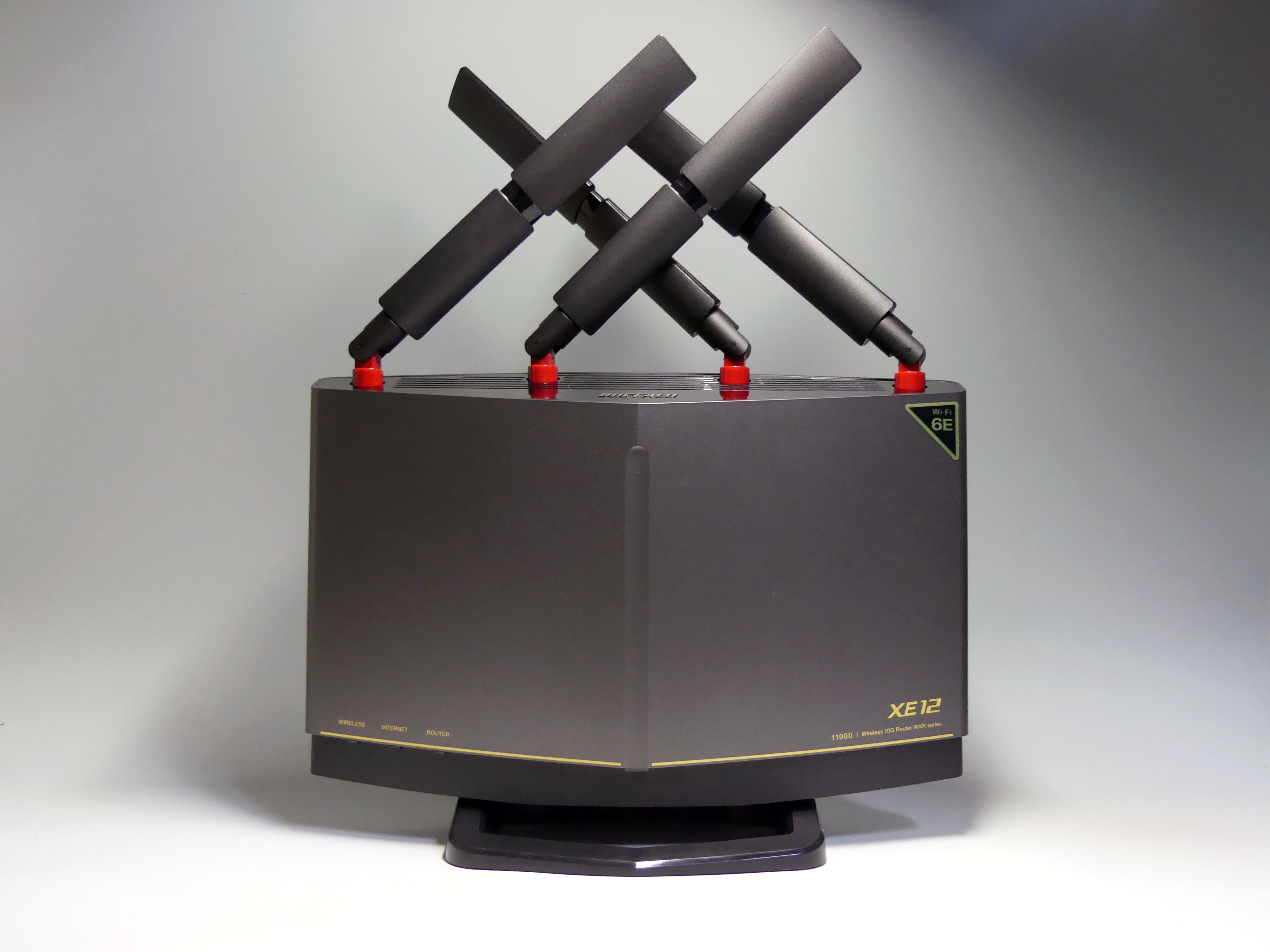 バッファロー「WXR-11000XE12」、Wi-Fi 6E 12ストリームに10Gbps×2の