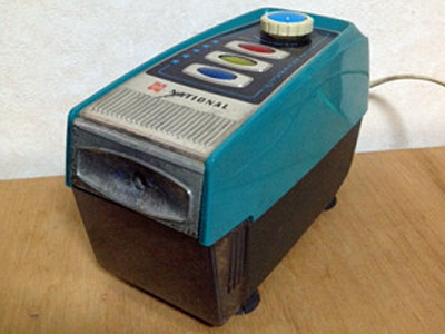 わたしの思い出家電】ナショナル「電気えんぴつケズリ KP-25」 - 家電