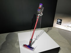 ダイソンの新型掃除機「V8 Slim」を分解! 吸引力が変わらない理由を