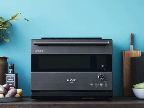 シャープ、ワンボタンでおまかせ調理が楽なウォーターオーブン