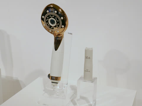 ReFa、風呂上がりの乾燥防ぐ美容液シャワーヘッド ファインバブルも