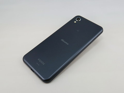 AQUOS sense2」は進化した“必要十分”の新たな定番モデル - ケータイ Watch