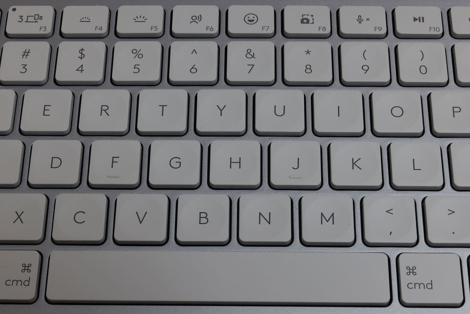ロジクールの小型キーボード「MX KEYS MINI for Mac」を使う