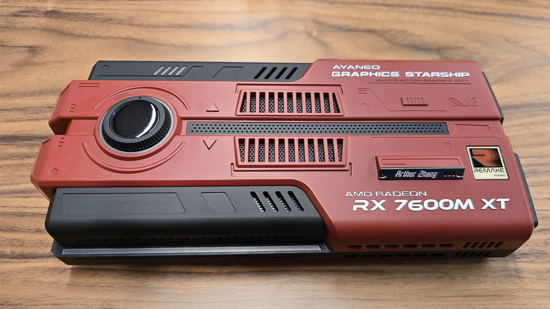 Ayaneo AG-01 (RX 7600M XT Dock) - IGN