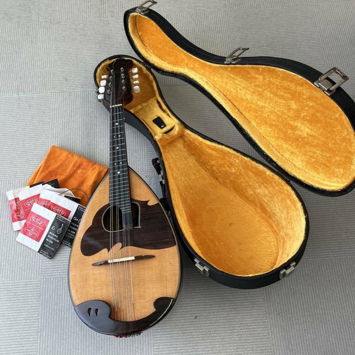 SUZUKI スズキ マンドリン 1966年製 No.70 ケース付き 弦楽器 SUZUKI
