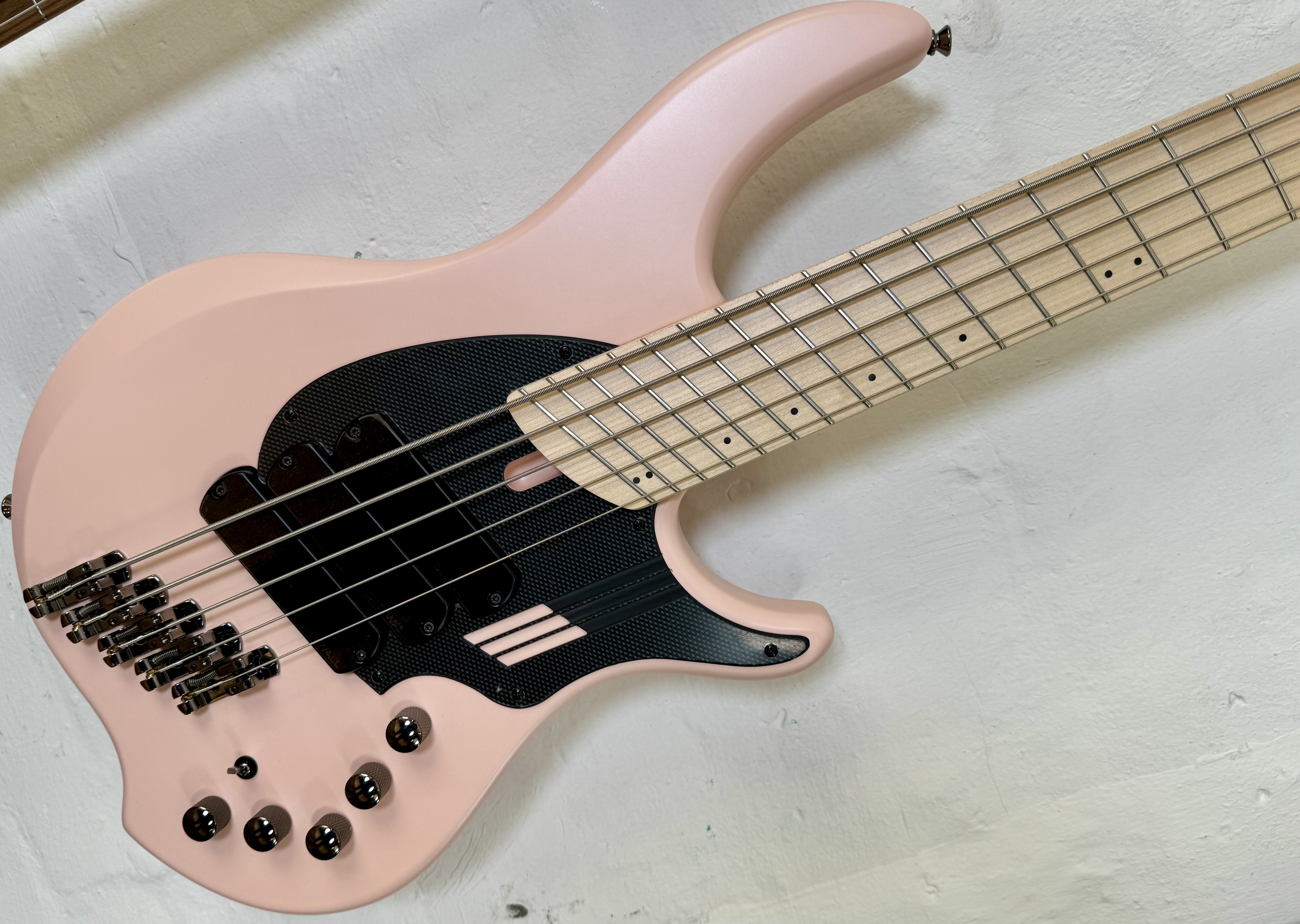 Dingwall NG3-5 Shell Pink | Bass Buddha