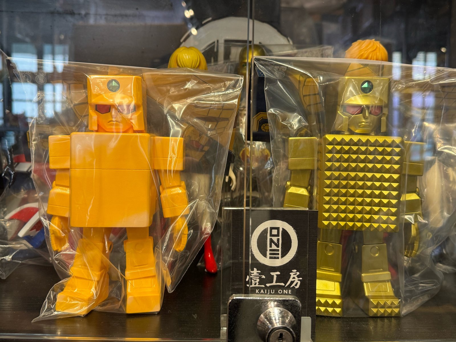 GOLDEN WARRIOR GOLD LIGHTAN ゴールドライタン - GOLD COLOUR | KAIJU_ONE