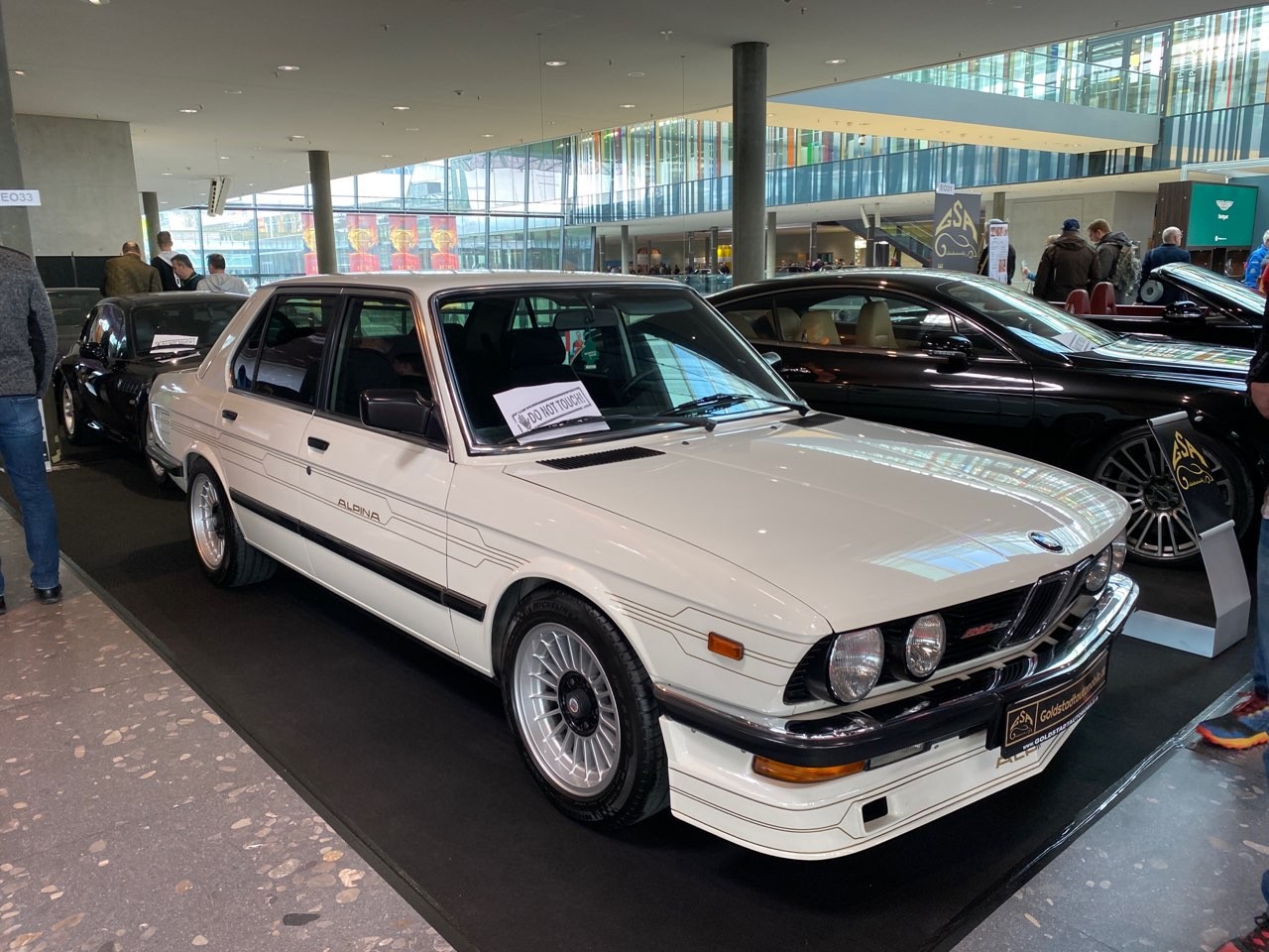 JM-model BMW アルピナ B3 3.2 ドイツ職人によるカスタム JM-model BMW