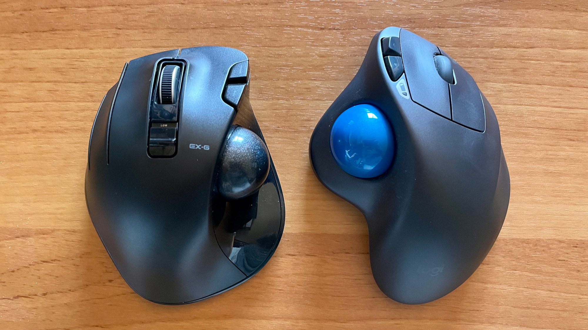 エレコムの「左手用トラックボール」は両手作業最強ツールだった