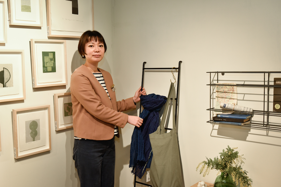 イデーの“はしご”収納なら、賃貸の狭いスペースでも大好きなものを