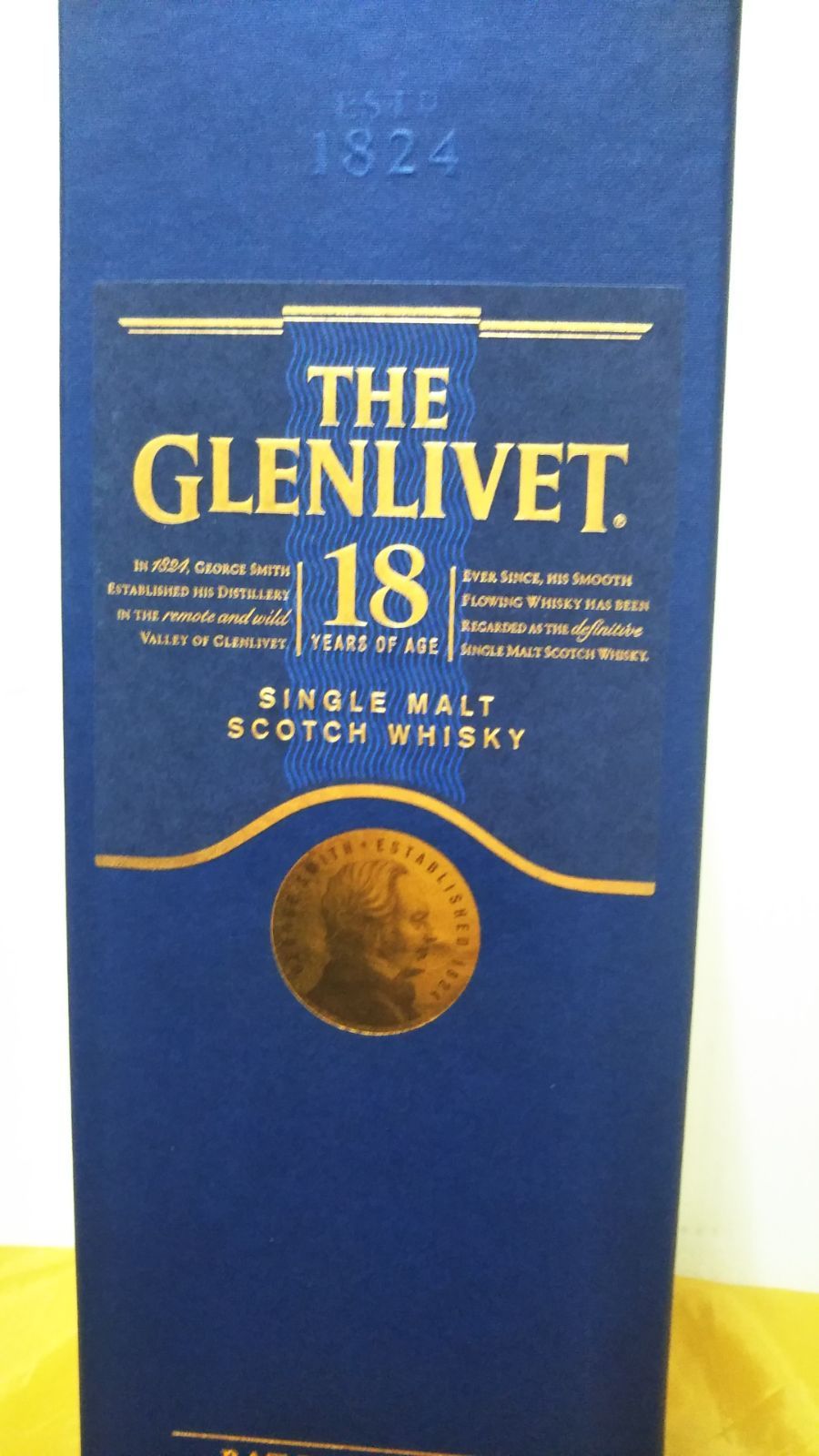 ザ・グレンリベット 18年 配送 化粧箱付 グレンリベット 18年 旧ボトル