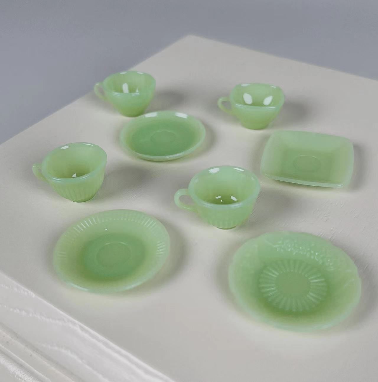 ミニチュア 1/6スケール ミルクグラス風orアンティーク風 ティーセット