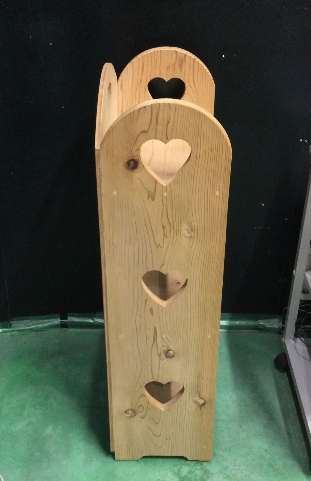 値下げ 節約 カントリー家具 木製ハート型 3段飾り棚 ハンドメイド