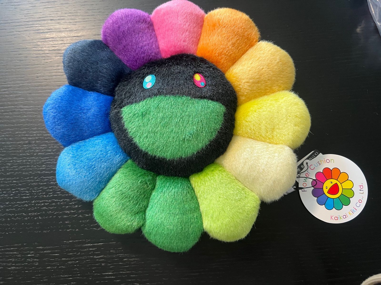 村上隆 お花 クッション レインボーxブラック 30cm : Kaikai Kiki