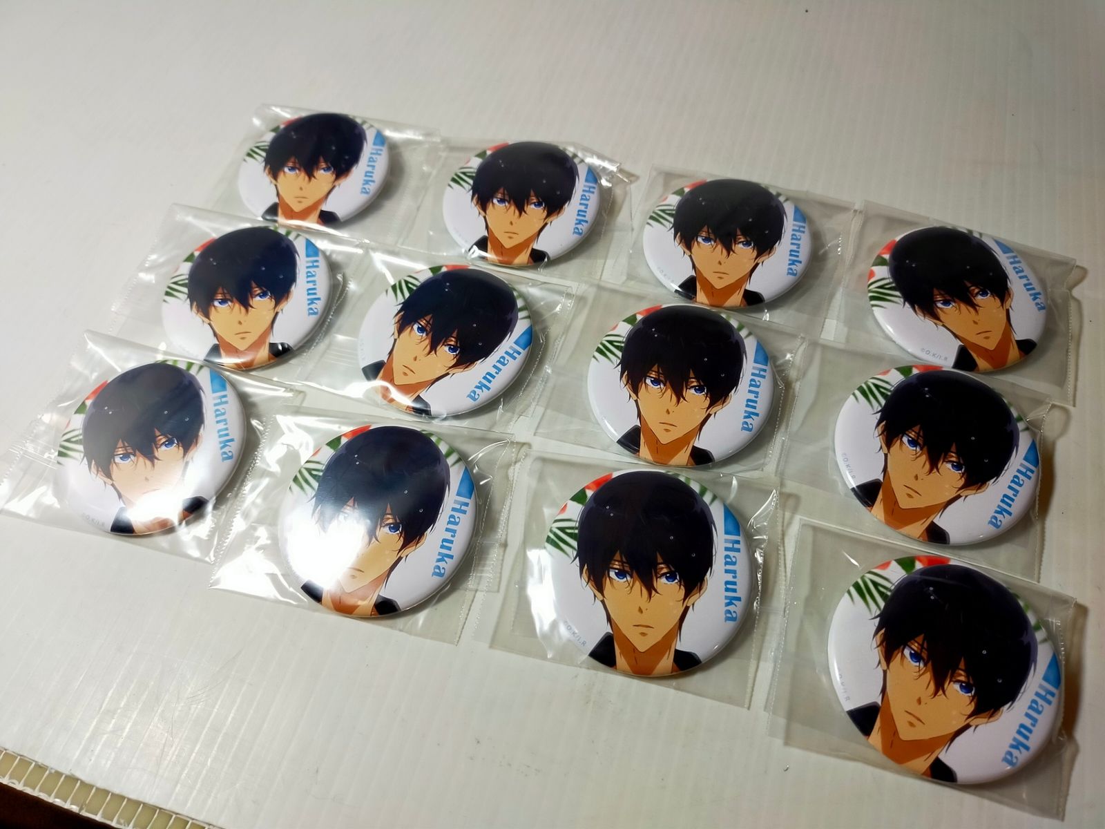 Free! TYM Clear Blue ホロ缶バッジ 七瀬遙 10個 Free! TYM Clear Blue