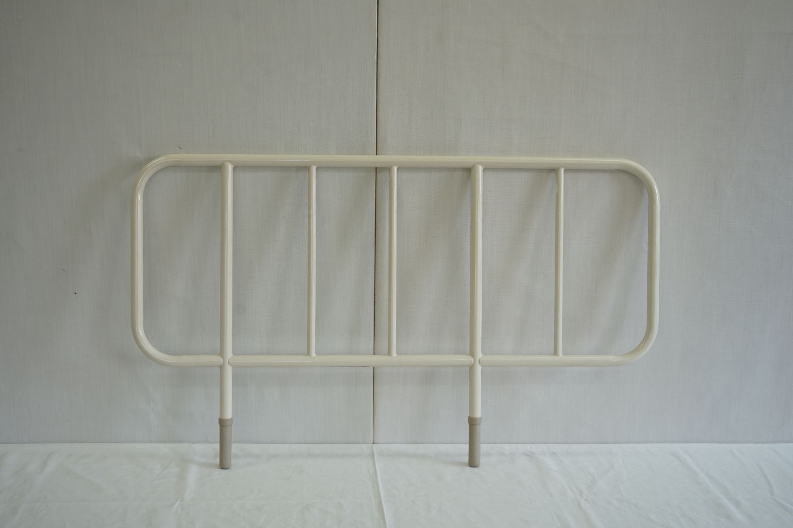 有名画家作品 限定売り切り価格 陶器製軸先 綿谷行四郎 広島の日本画家