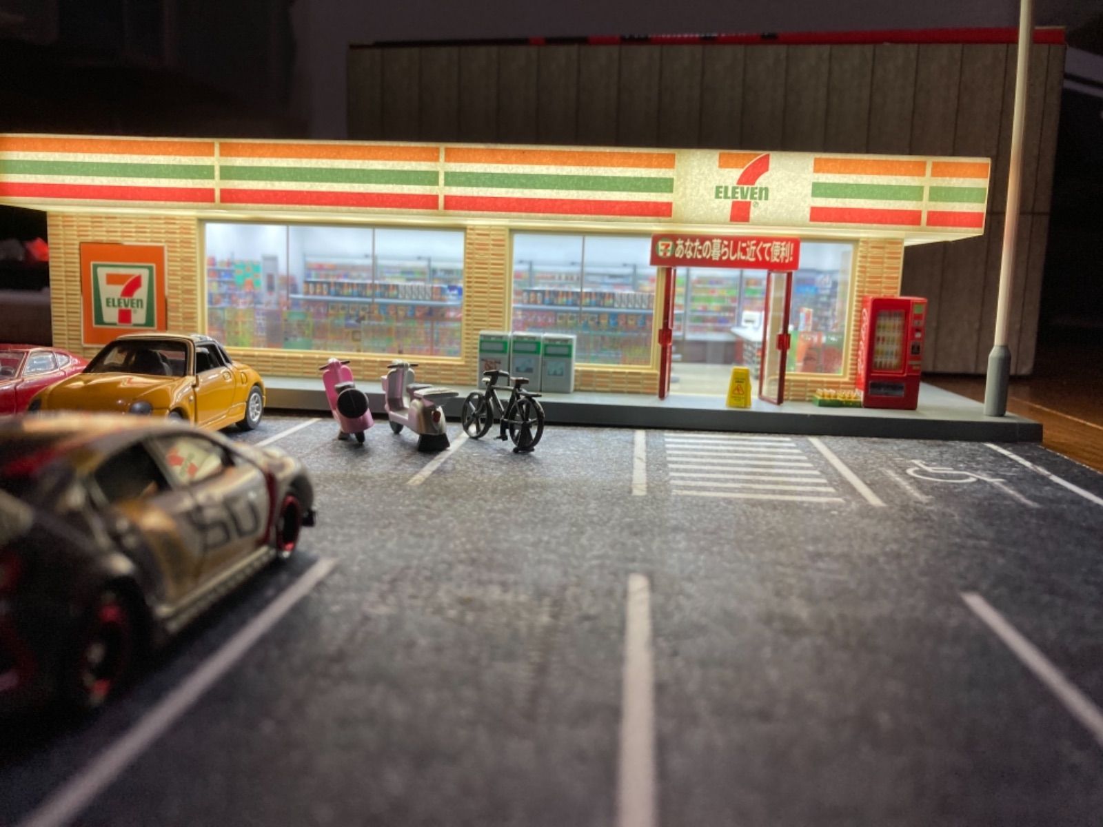 1/64 ジオラマ セブンイレブン コンビニ Amazon | 1/64 magic city