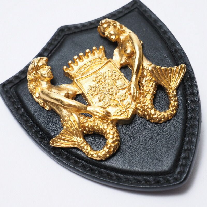 miumiu ミュウミュウ エンブレムブローチ miumiu ミュウミュウ