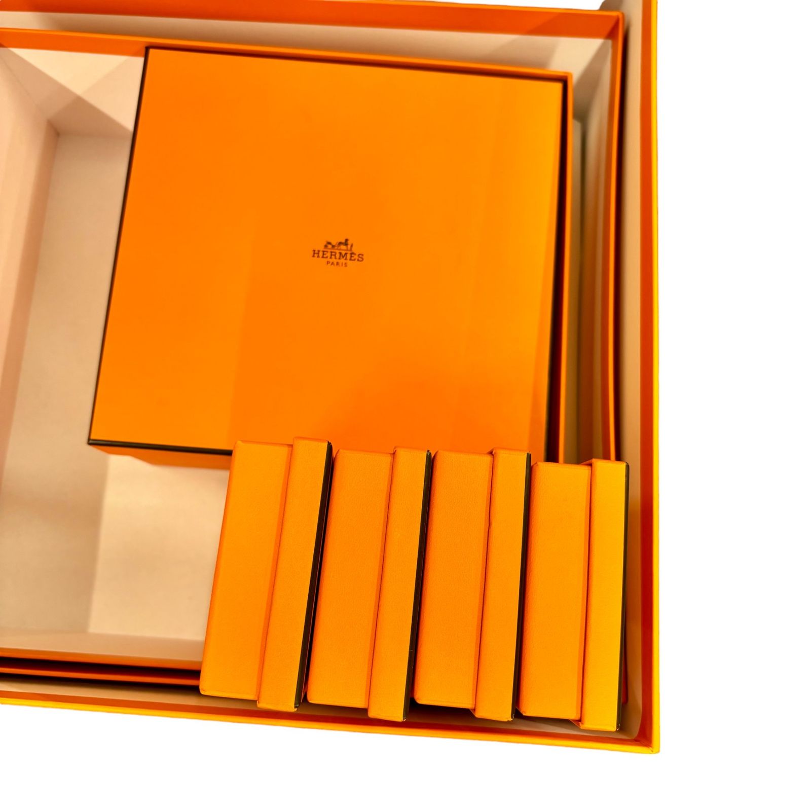 HERMES オレンジ ギフトボックス 45cm大 エルメス アクセサリー 空箱